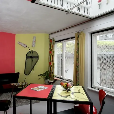 Foto-motel + Fensterzumhof Maison d'hôtes